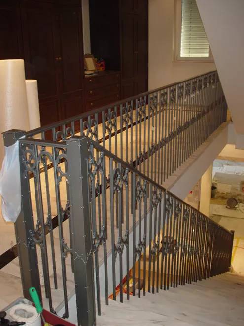 Kunstschmiede Appenzell AG - Treppeneländer aus Metall für Innenbereich