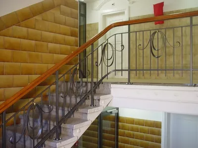 Kunstschmiede Appenzell AG - Treppeneländer aus Metall für Innenbereich