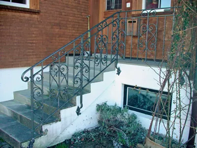 Kunstschmiede Appenzell AG - Treppengeländer aus Metall für Aussenbereich