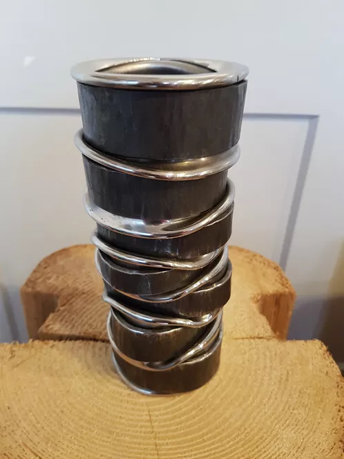 Kunstschmiede Appenzell AG - Metallvase für Innenbereich